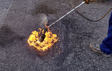 Cladach Chnoc A Lin flat roofing repairs